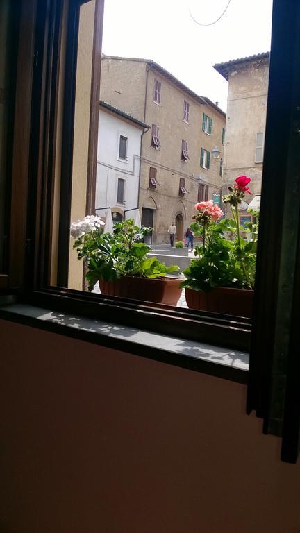 Appartamento Per Vacanza La Fontanella Orvieto Bagian luar foto